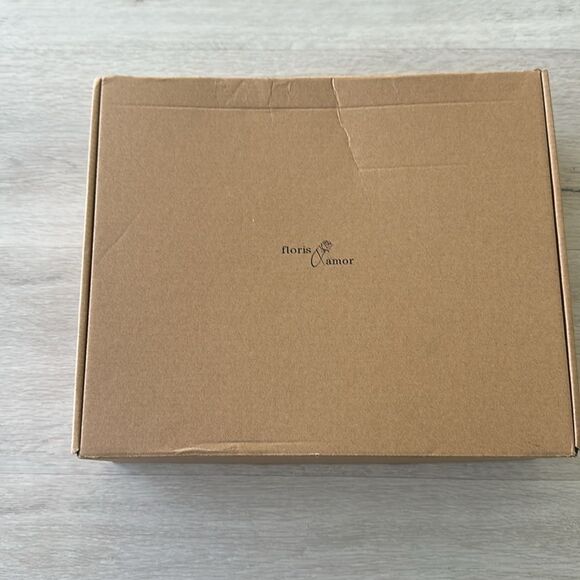 Floris Amor Derby Fascinator with Clip OS NEW IN BOX - Picture 6 of 6